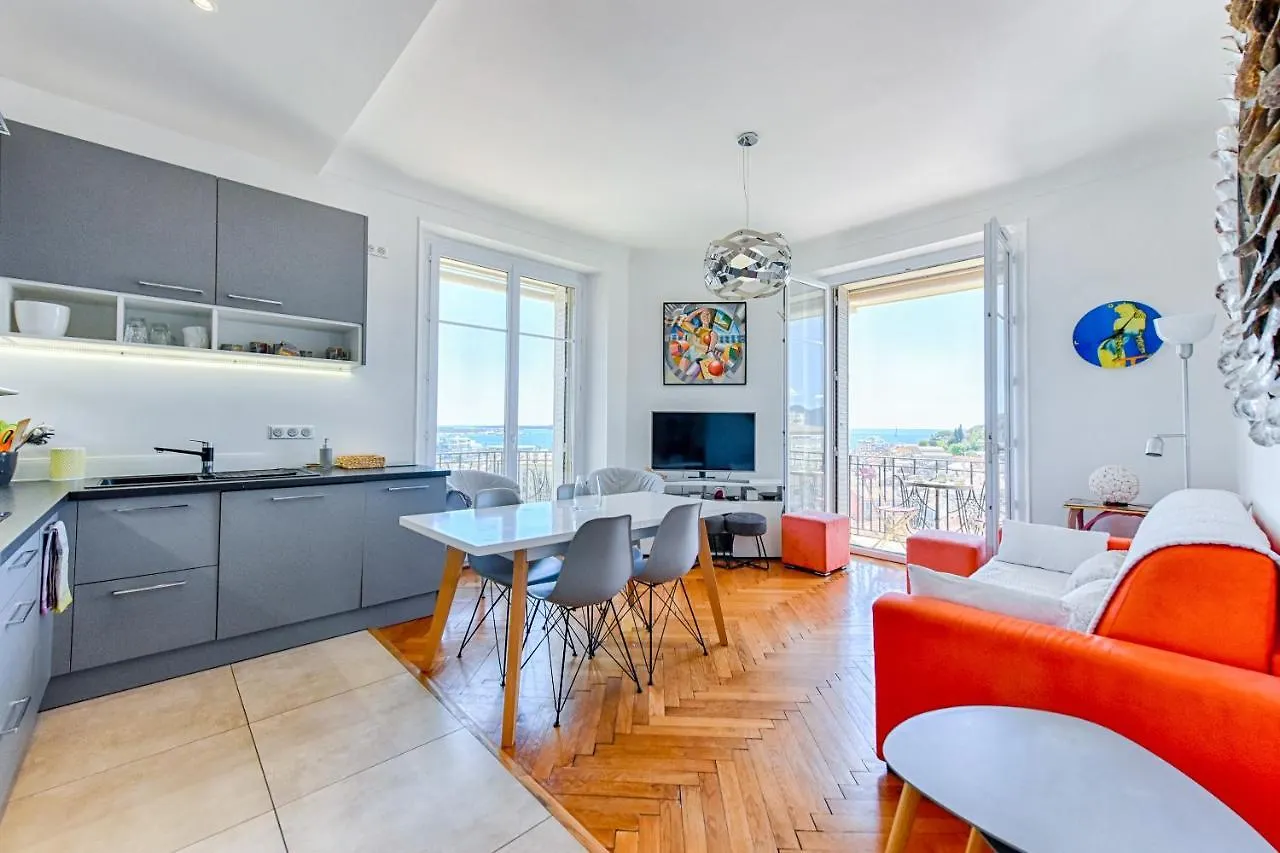 Le Sinatra Splendide Vue Mer Panoramique Et Balcon, Ideal Pour Des Sejours De Loisirs Ou Business Cannes 0*,  França